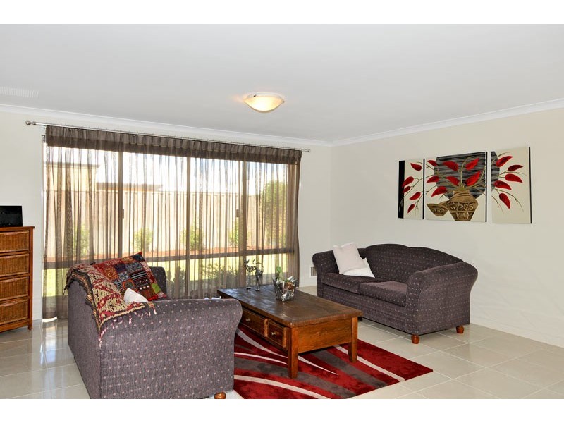 1 Varia Way, Halls Head WA 6210