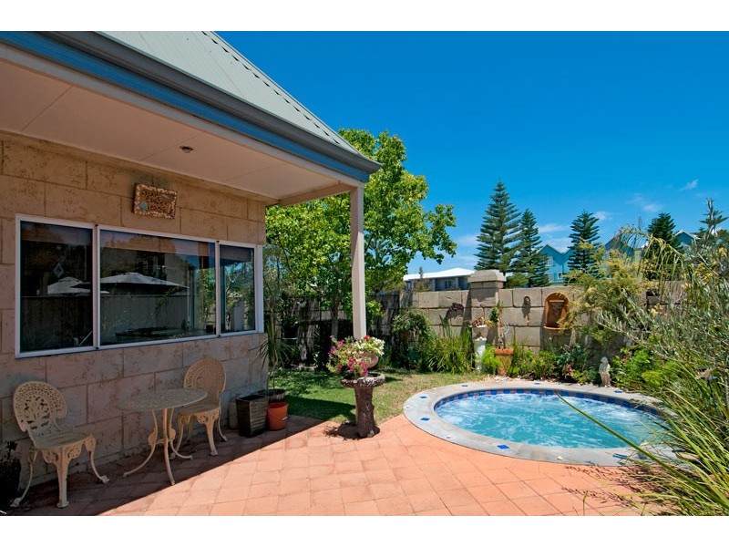 32 San Marco Quays, Halls Head WA 6210