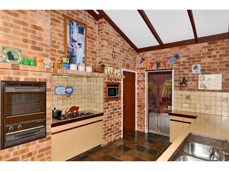 4 Yorrell Place, Halls Head WA 6210