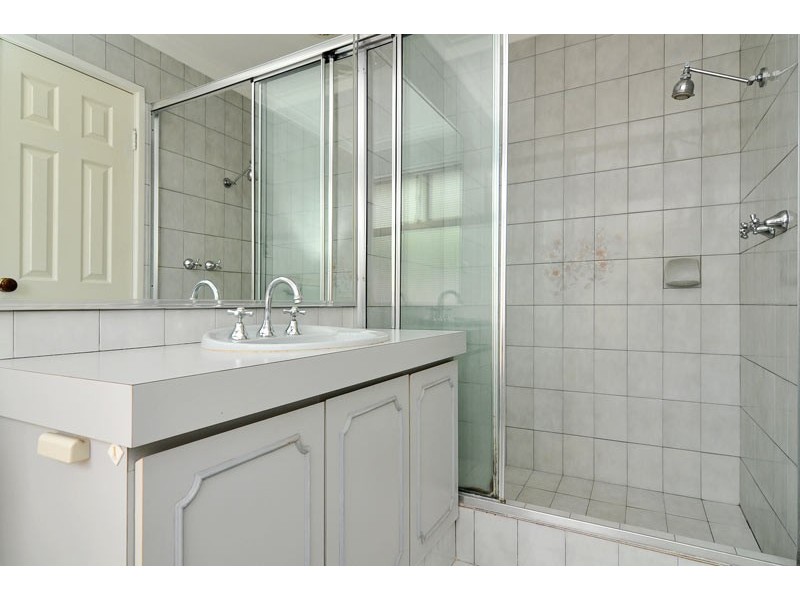 4 Yorrell Place, Halls Head WA 6210