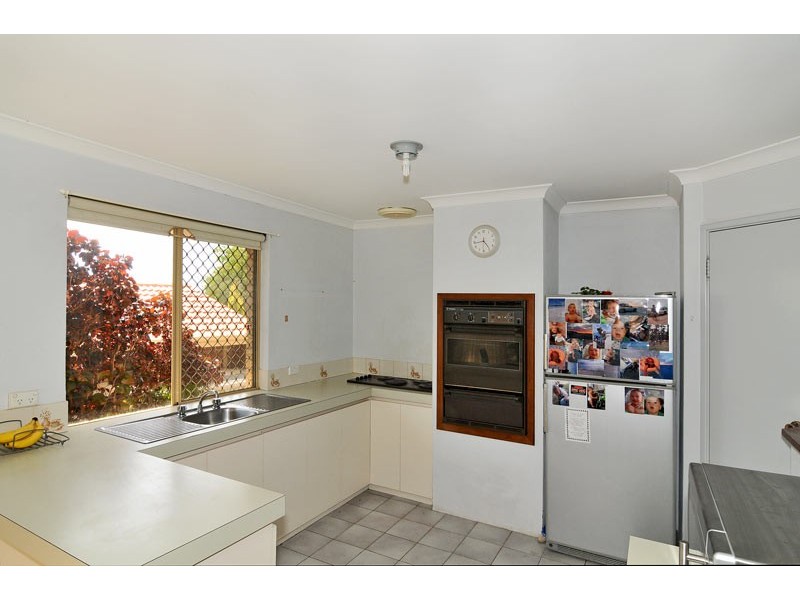 17 Seawind Drive, Silver Sands WA 6210