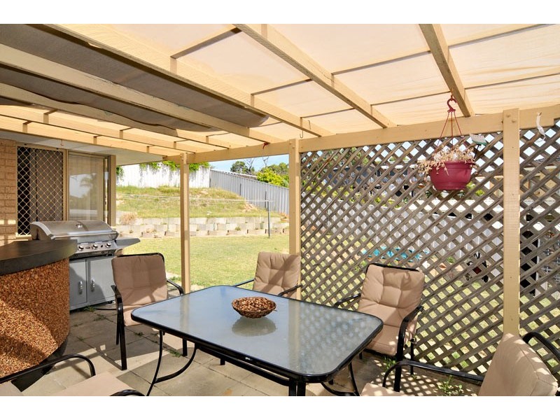 17 Seawind Drive, Silver Sands WA 6210