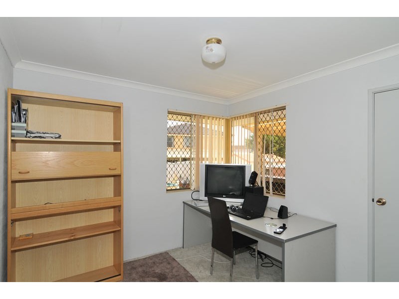17 Seawind Drive, Silver Sands WA 6210