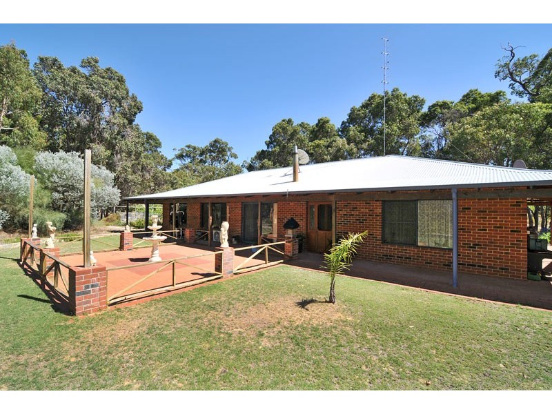 117 Armstrong Hills Drive, Lake Clifton WA 6215