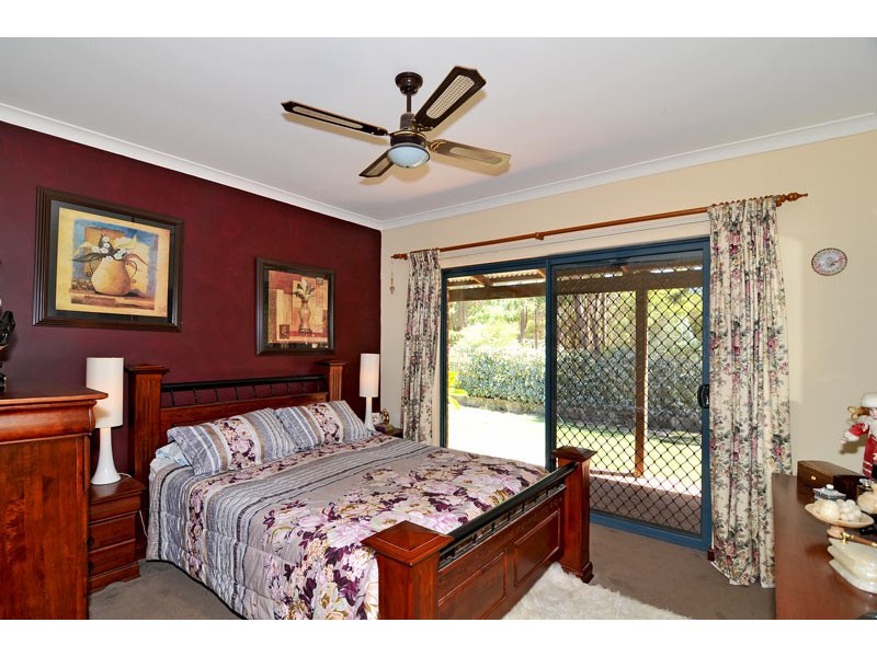 117 Armstrong Hills Drive, Lake Clifton WA 6215