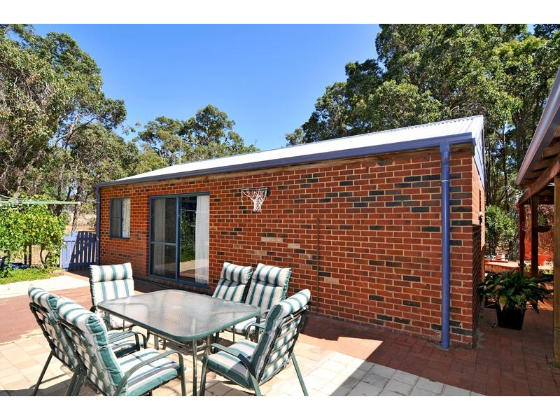 117 Armstrong Hills Drive, Lake Clifton WA 6215