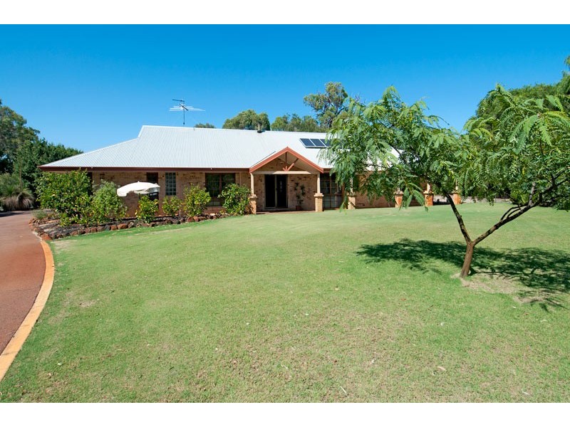 64 Nutbush Avenue, Falcon WA 6210