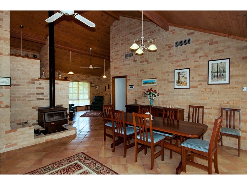 64 Nutbush Avenue, Falcon WA 6210