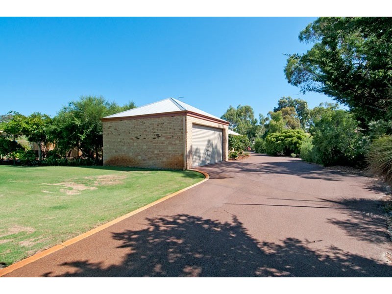 64 Nutbush Avenue, Falcon WA 6210