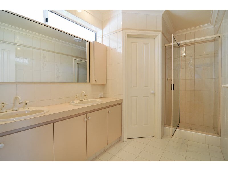 10 Hill Street, Halls Head WA 6210