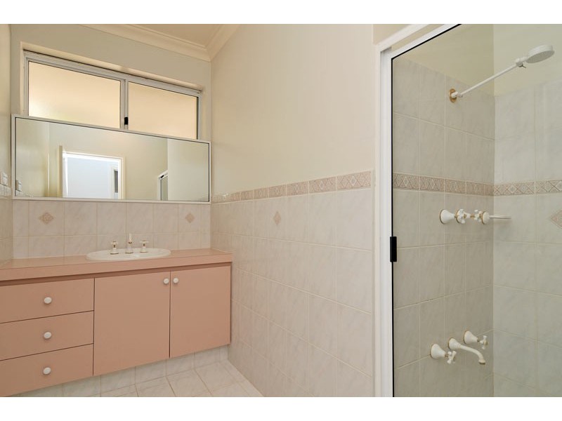 10 Hill Street, Halls Head WA 6210