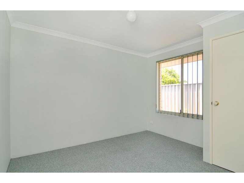 127 Peelwood Parade, Halls Head WA 6210
