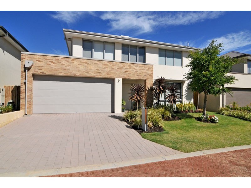 19 Whitley Place, Meadow Springs WA 6210