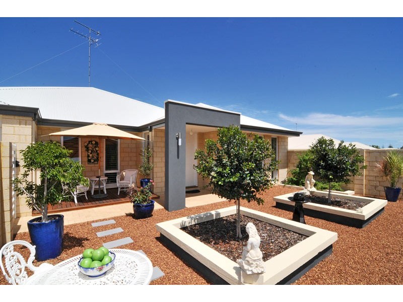 42 Enterprise Avenue, Falcon WA 6210