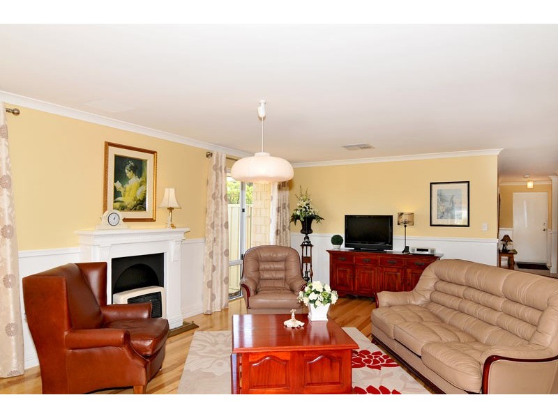 42 Enterprise Avenue, Falcon WA 6210