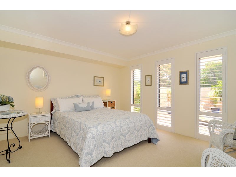 42 Enterprise Avenue, Falcon WA 6210