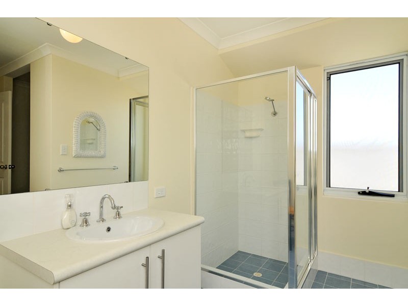 42 Enterprise Avenue, Falcon WA 6210