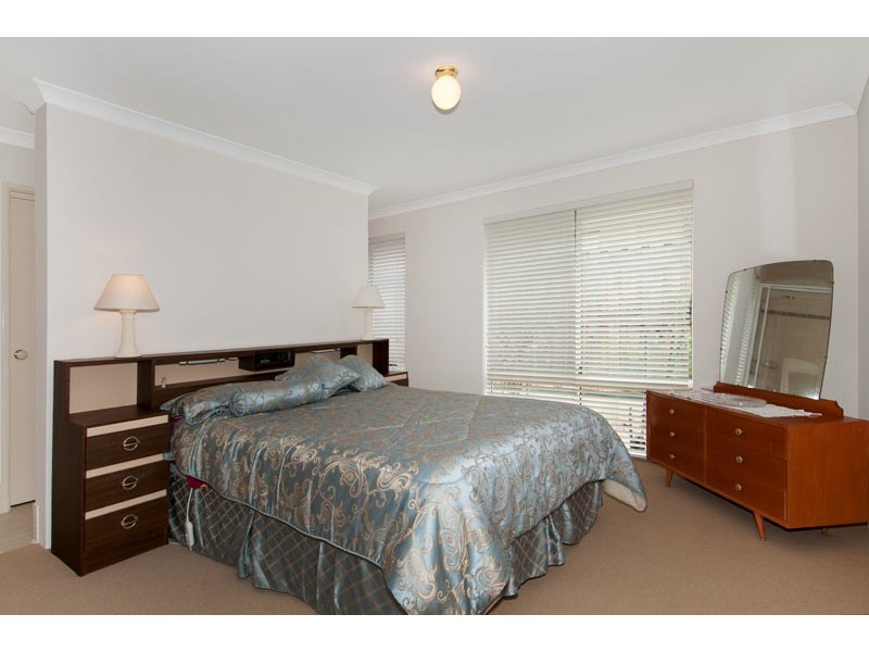 8 Onslow Court, Erskine WA 6210