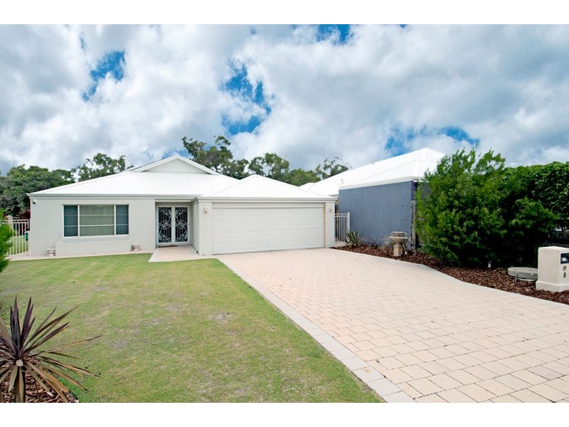 8 Onslow Court, Erskine WA 6210