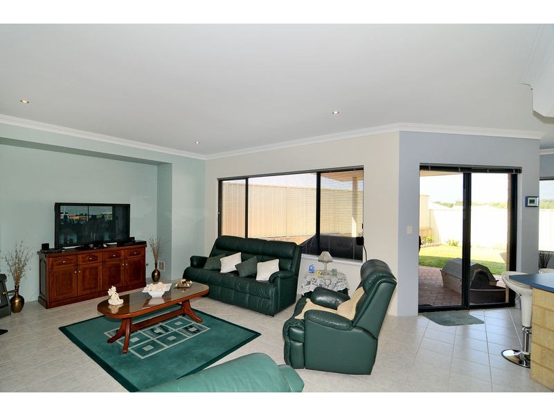 5 Cranbrook Crescent, Dawesville WA 6211