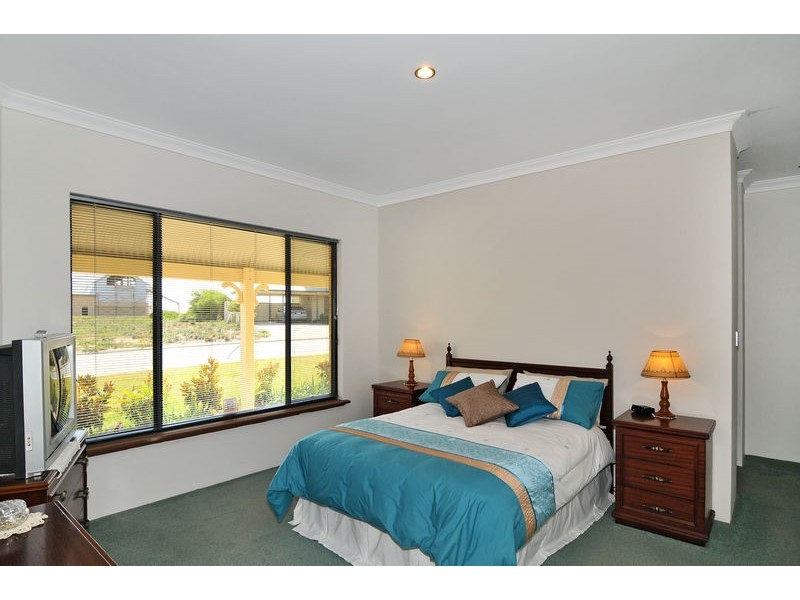 5 Cranbrook Crescent, Dawesville WA 6211