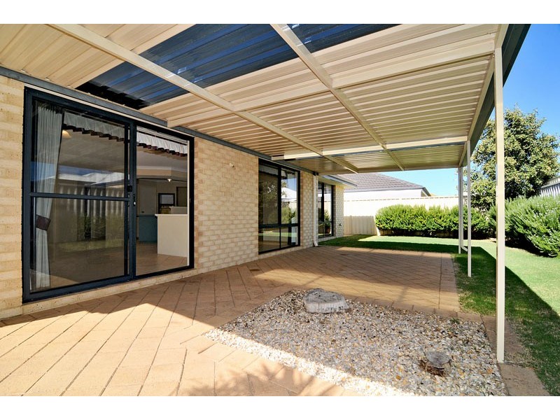 15 Vlamingh Gate, Dudley Park WA 6210