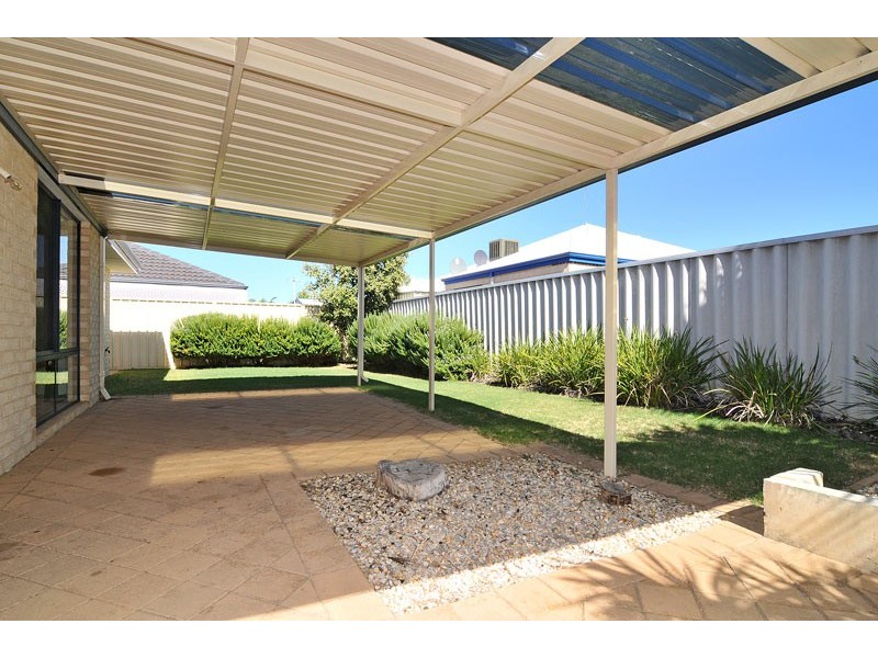 15 Vlamingh Gate, Dudley Park WA 6210