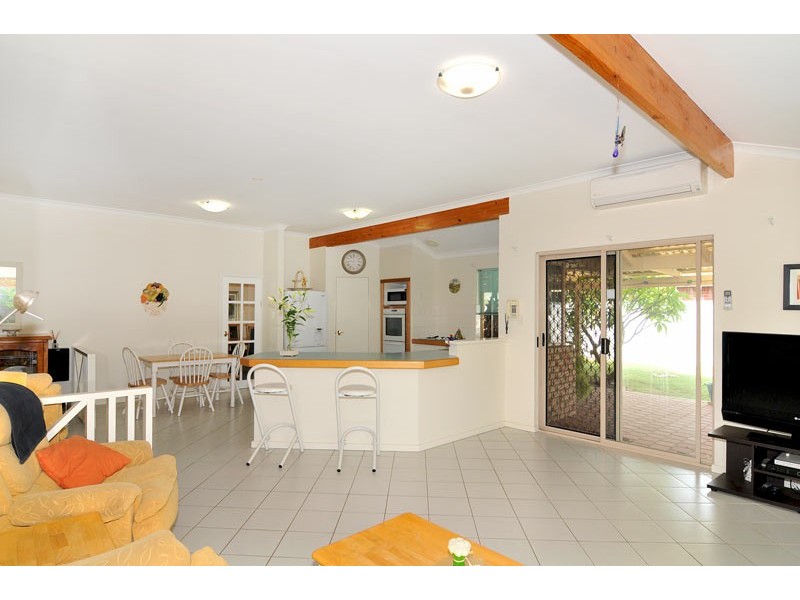 2 Turnberry Close, Meadow Springs WA 6210