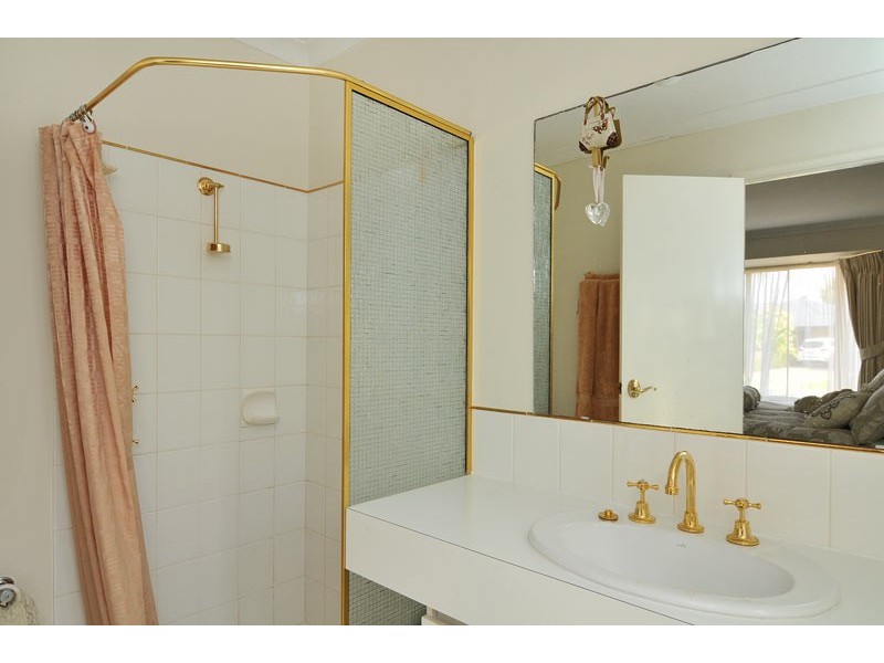 2 Turnberry Close, Meadow Springs WA 6210