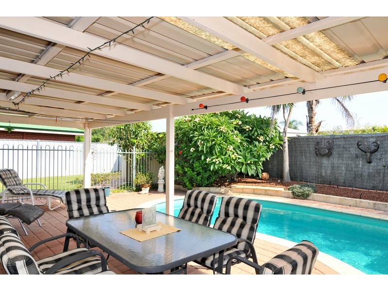 2 Turnberry Close, Meadow Springs WA 6210