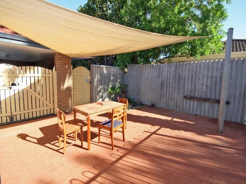 27 Sievewright Street, Silver Sands WA 6210