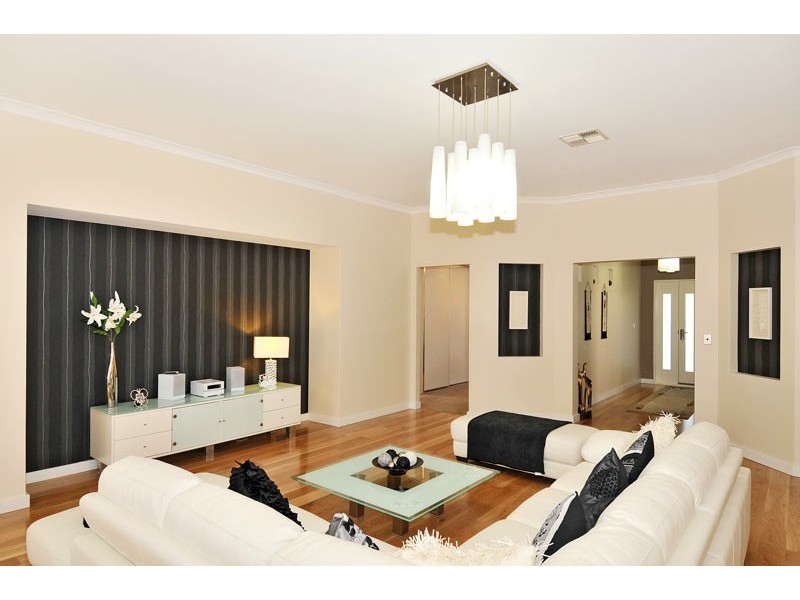 70 Carissa Turn, Halls Head WA 6210