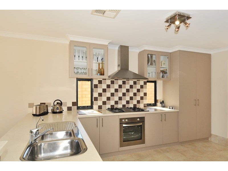 70 Carissa Turn, Halls Head WA 6210