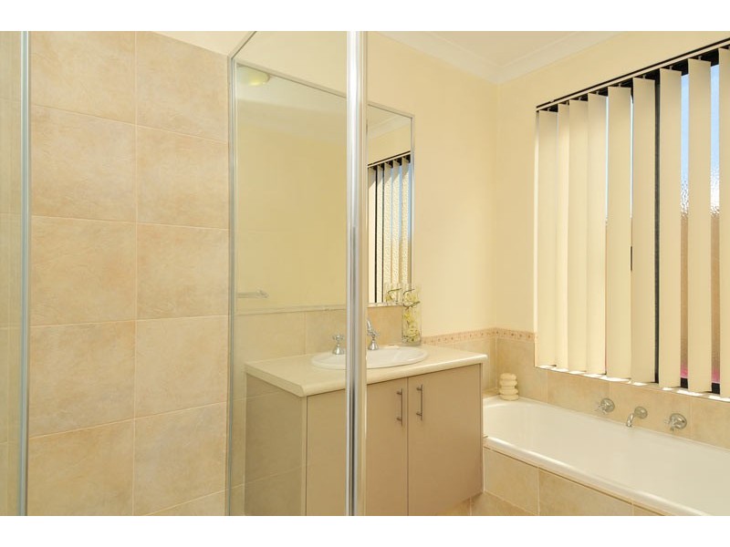 70 Carissa Turn, Halls Head WA 6210