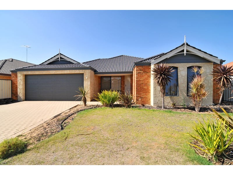 13 Moonbrook Way, Meadow Springs WA 6210