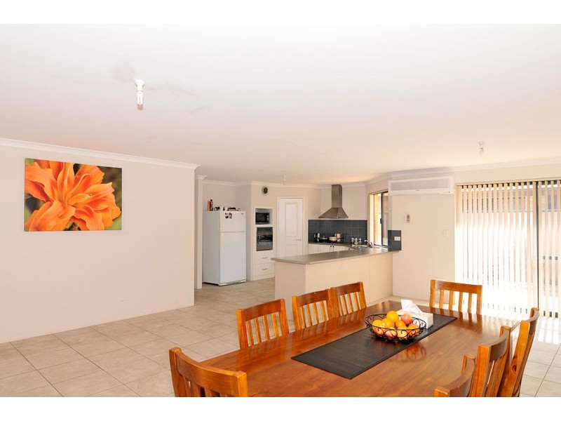 13 Moonbrook Way, Meadow Springs WA 6210