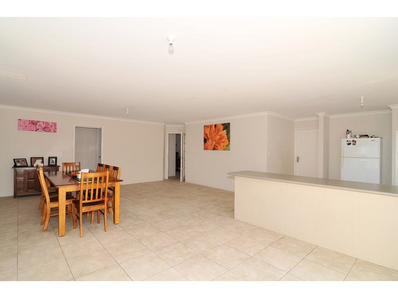 13 Moonbrook Way, Meadow Springs WA 6210