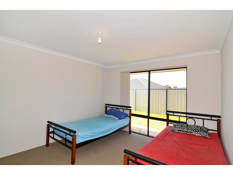 13 Moonbrook Way, Meadow Springs WA 6210