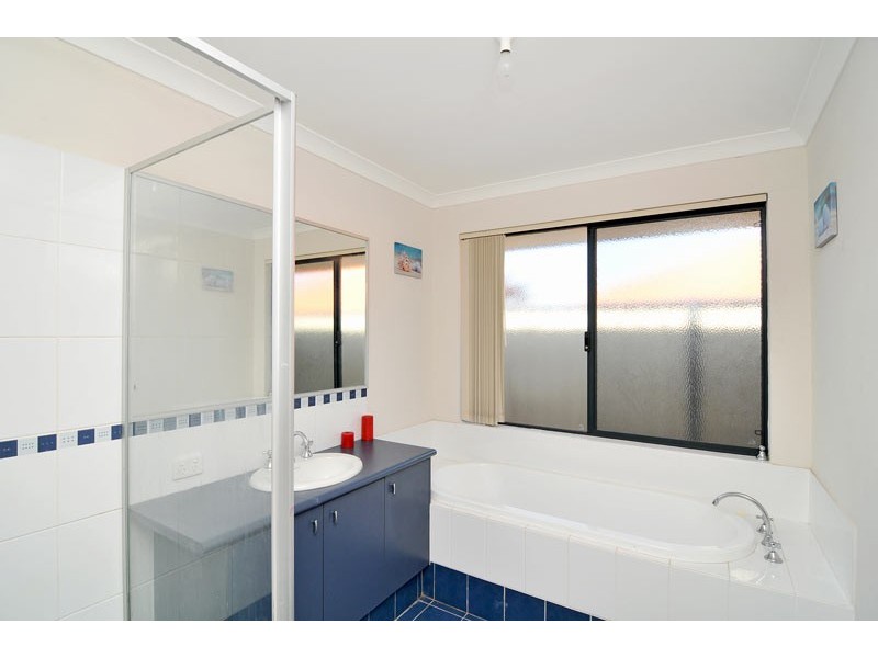 13 Moonbrook Way, Meadow Springs WA 6210