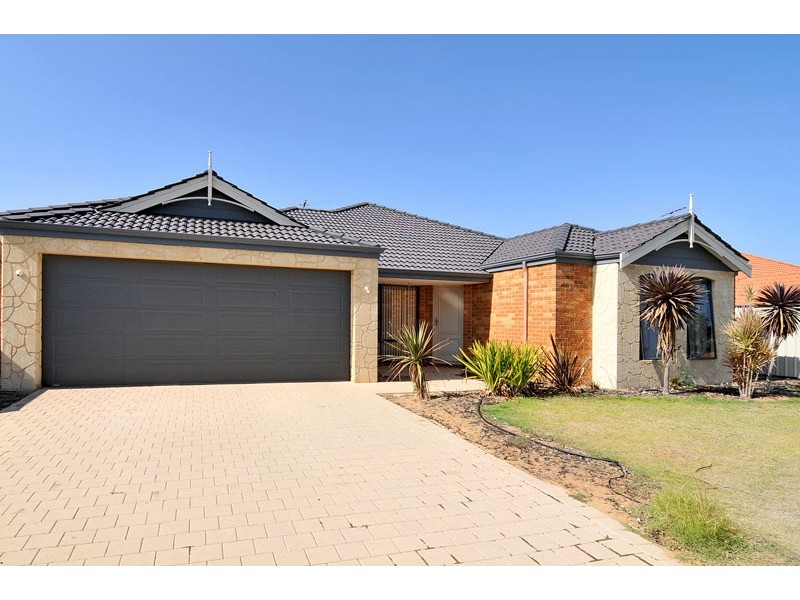 13 Moonbrook Way, Meadow Springs WA 6210