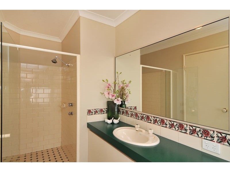 3 Lambourne Place, Halls Head WA 6210