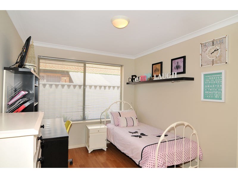 3 Lambourne Place, Halls Head WA 6210