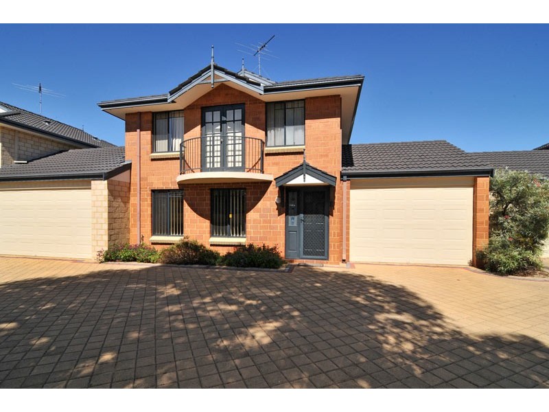 2/2 Churchill Avenue, Dudley Park WA 6210