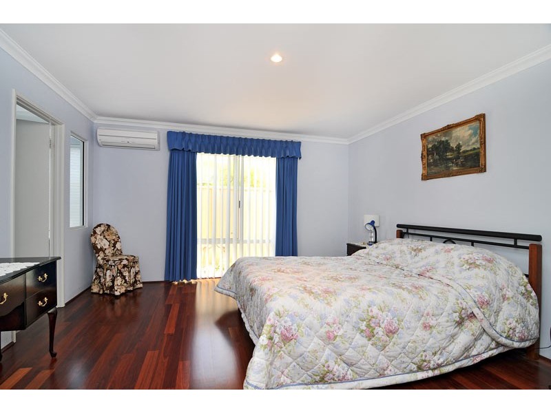 10 George Hibbert Road, Madora Bay WA 6210