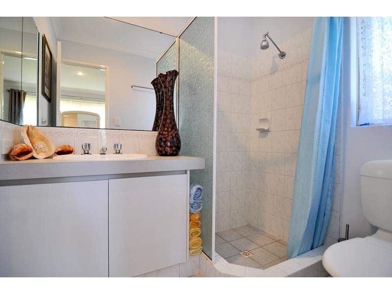 5A Ardmore Court, Meadow Springs WA 6210