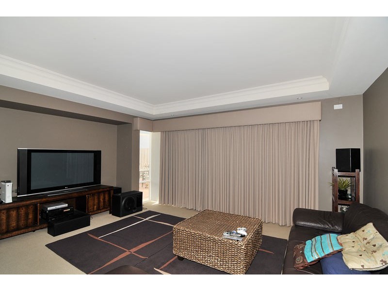 28 Hideaway Cove, Halls Head WA 6210