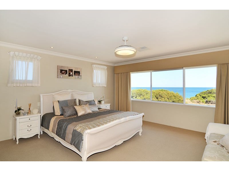 28 Hideaway Cove, Halls Head WA 6210