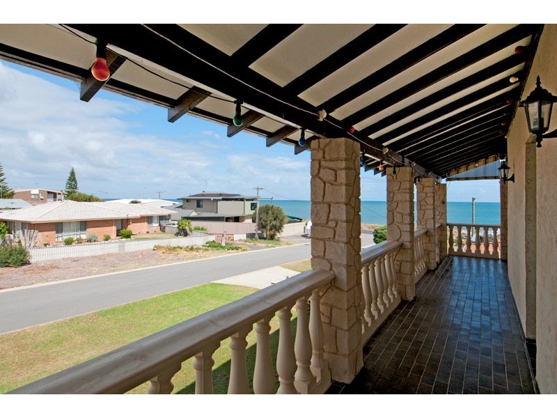 4 Rowena Street, Falcon WA 6210