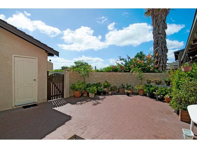 4 Rowena Street, Falcon WA 6210