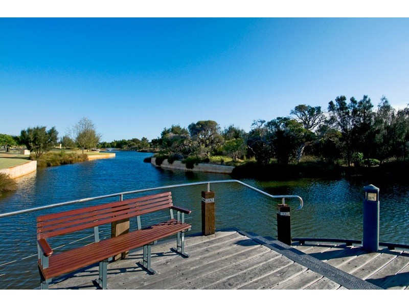 7 Bertha Loop, Dudley Park WA 6210